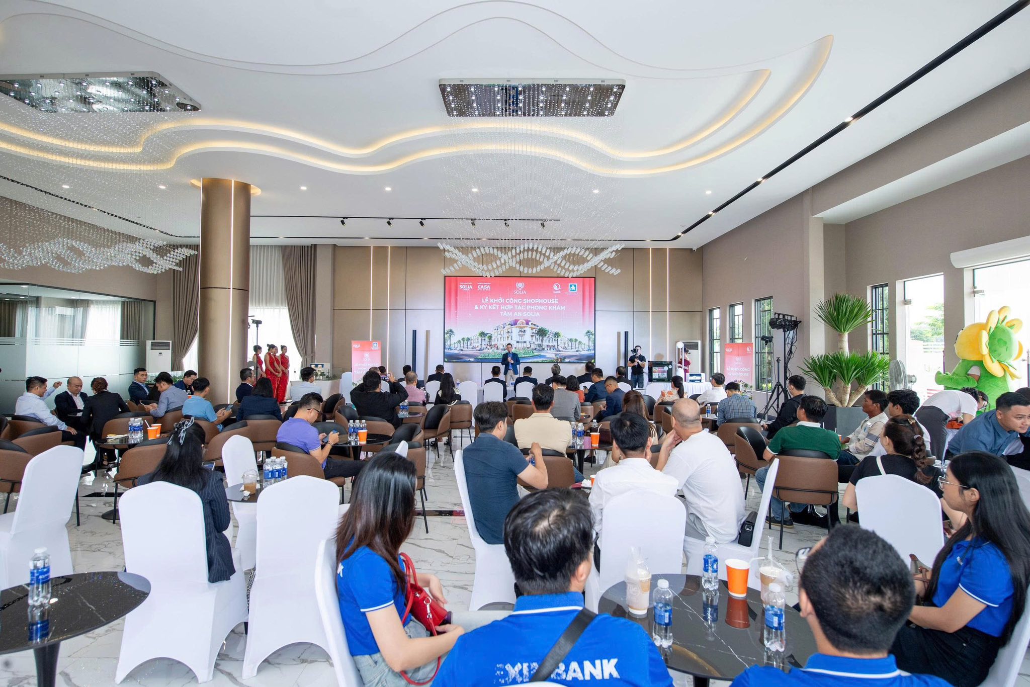 Không gian bên trong sự kiện tại The Solia
