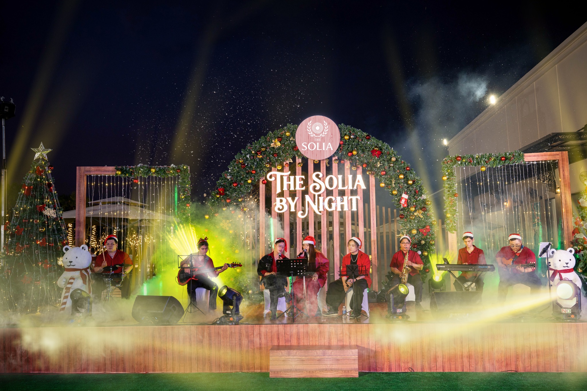Thưởng thức âm nhạc tại The Solia By Night